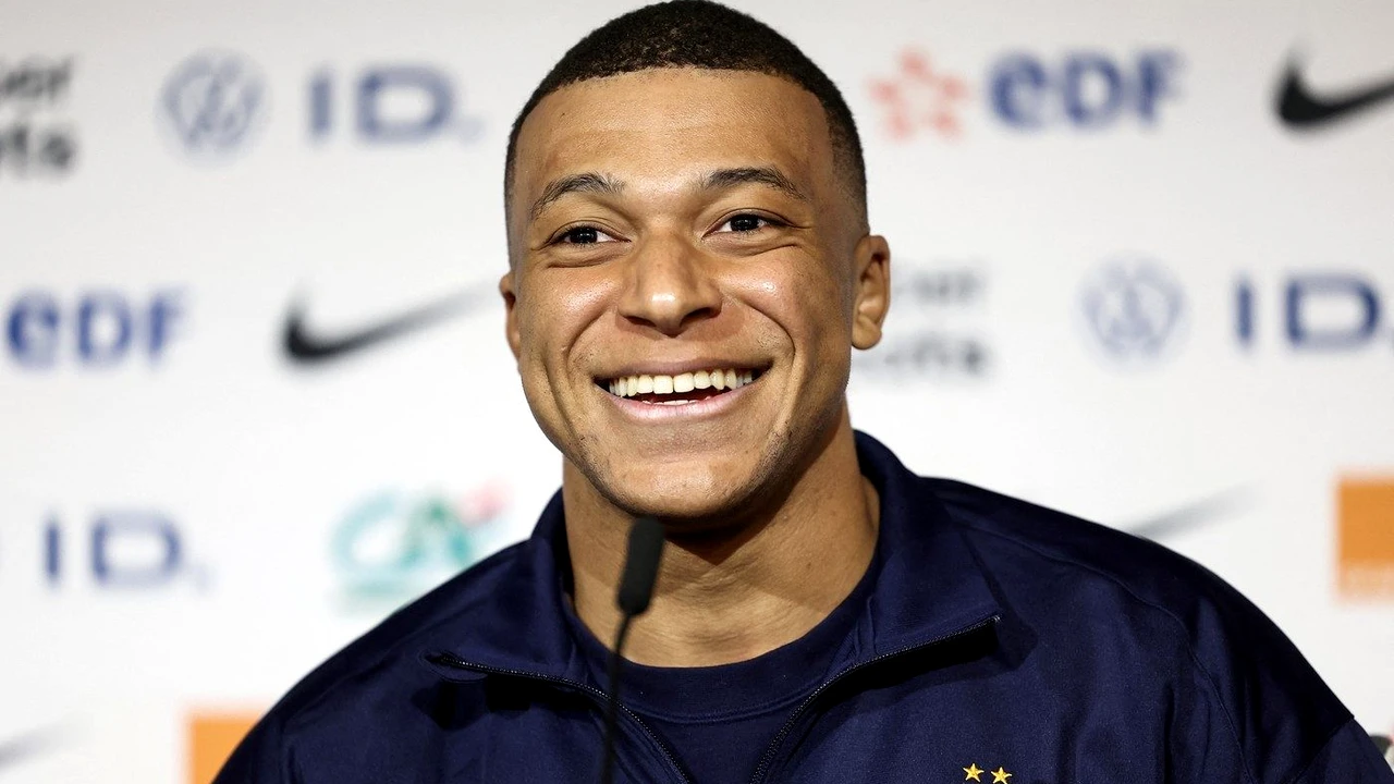 Cum a răspuns Mbappe când a fost întrebat despre viitorul său: „Îmi pare rău să vă dezamăgesc!”