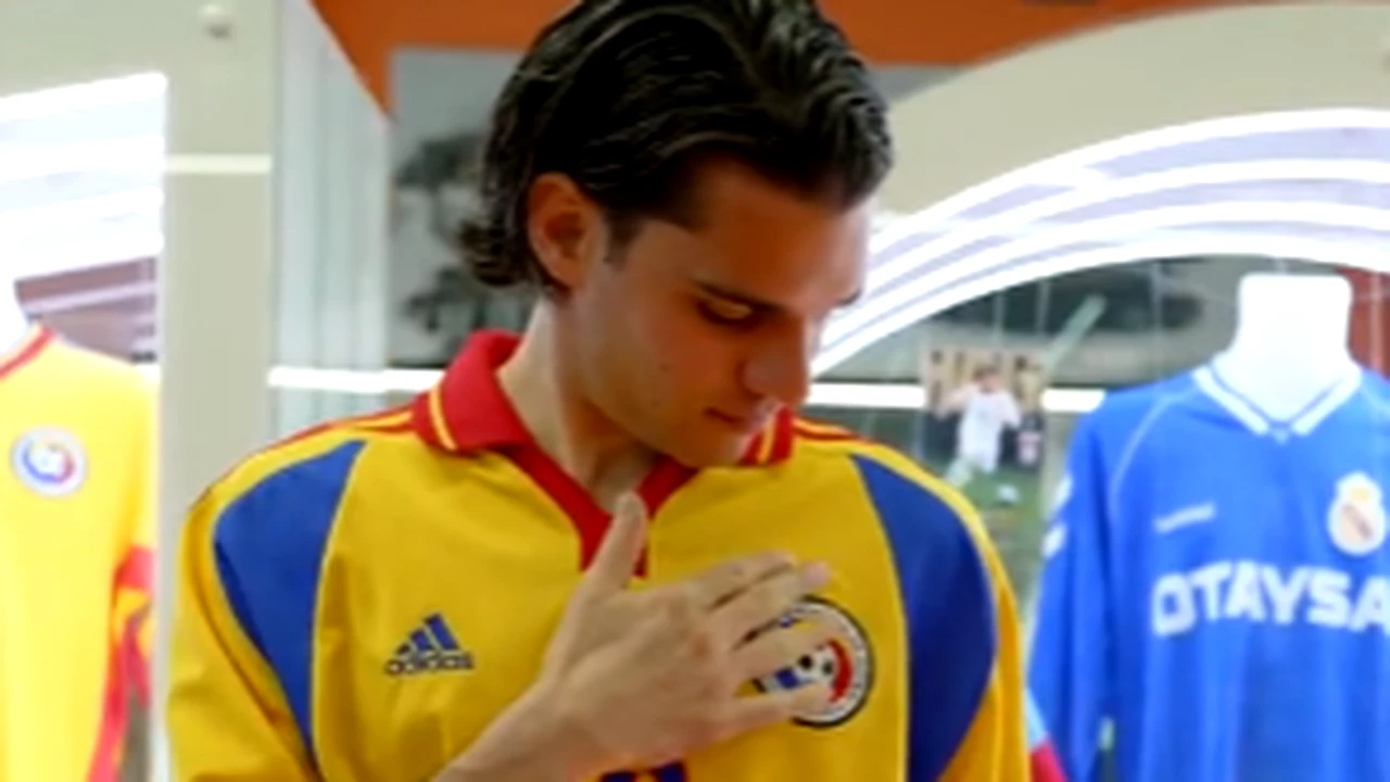 Ianis a apărut îmbrăcat în tricoul lui Gică Hagi de la Euro 2000! Ce anunț a făcut fiul „Regelui”. Video