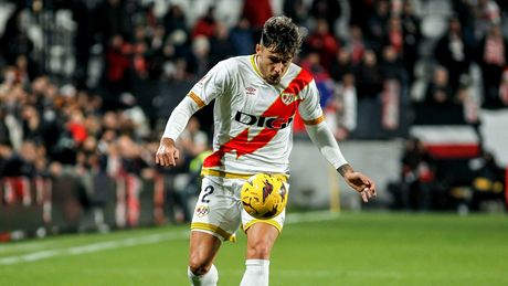 Rayo Vallecano s-a calificat în cupele europene, dar Rațiu a sărit la bătaie. Românul, nervos pe un coleg de echipă